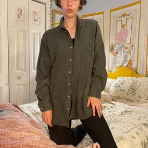 100% Cotton green mens small 90s button down long sleeve!